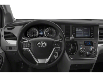 2018 Toyota Sienna XLE 8 Passenger