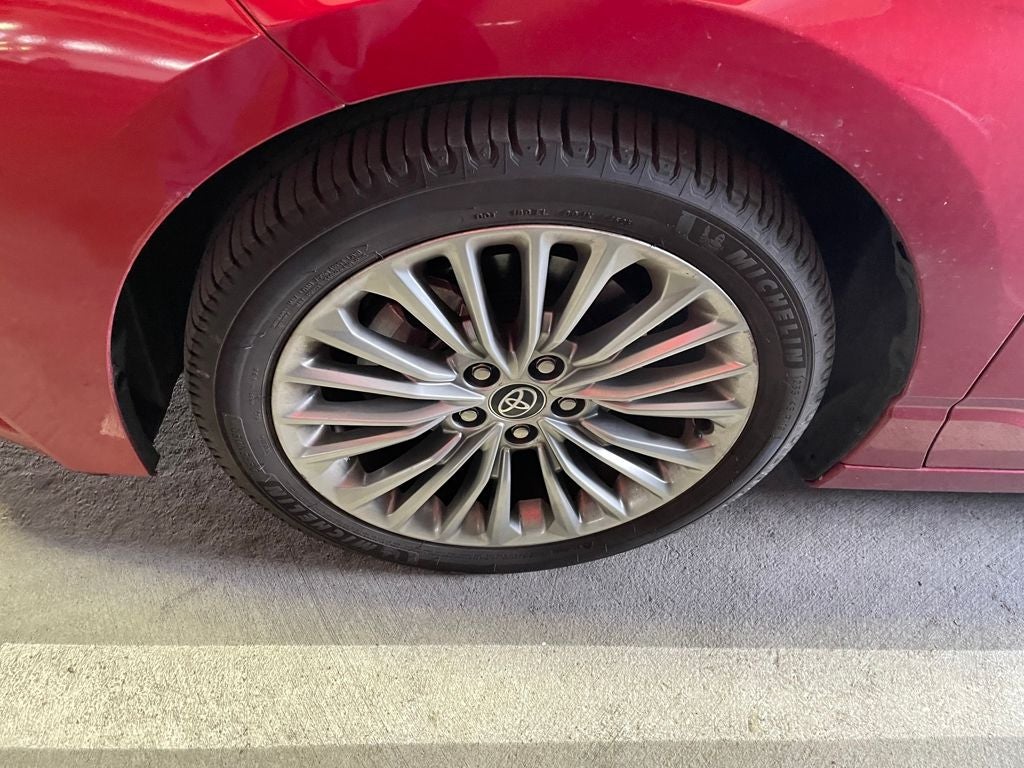 2022 Toyota Avalon Hybrid Limited