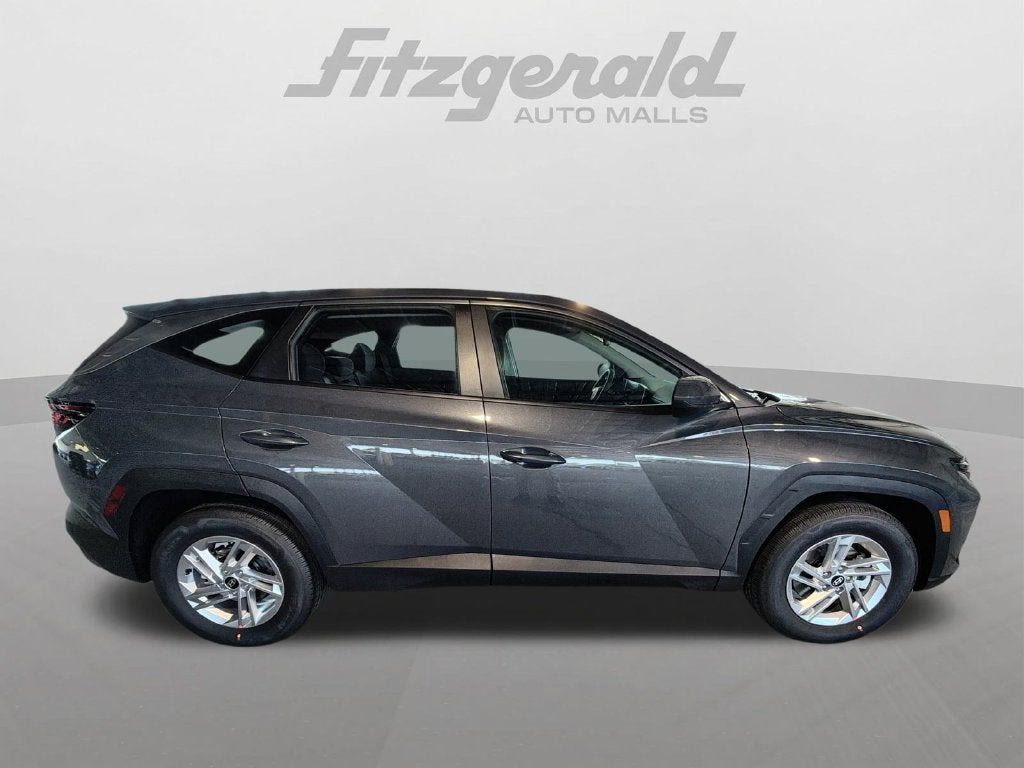 2026 Hyundai TUCSON SE FWD