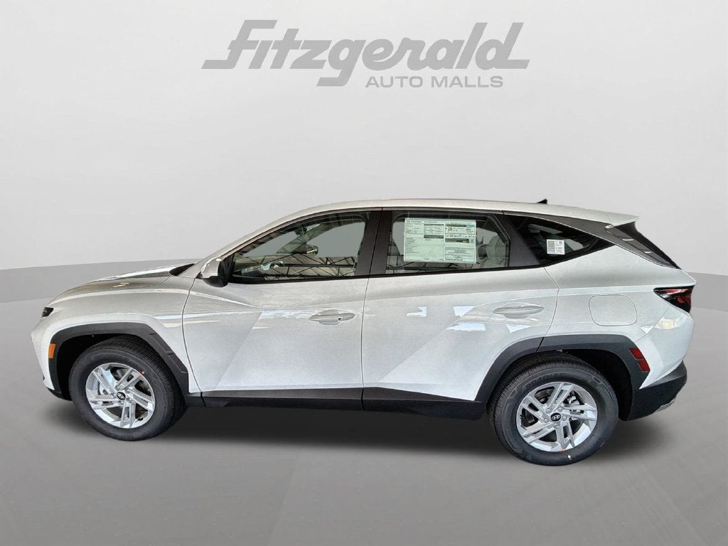2026 Hyundai TUCSON SE FWD