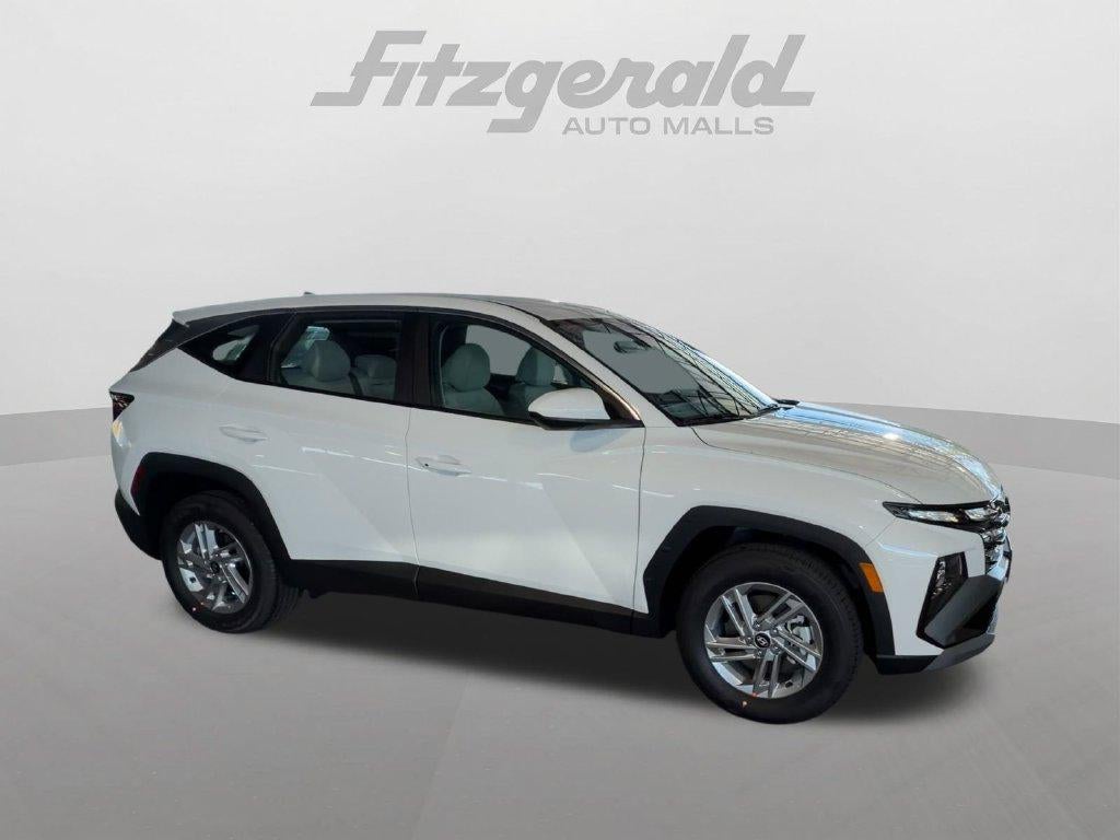 2026 Hyundai TUCSON SE FWD