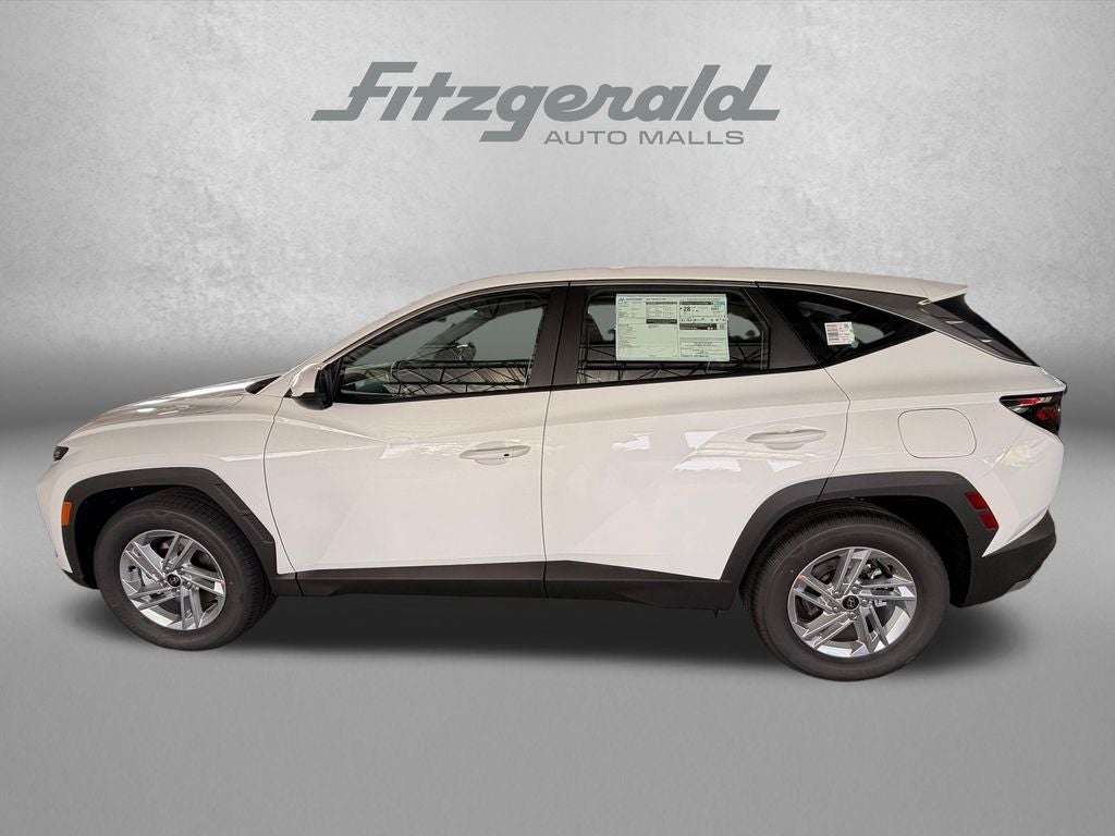 2026 Hyundai TUCSON SE FWD