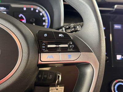2023 Hyundai TUCSON SE