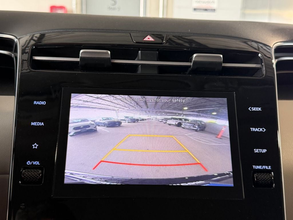 2023 Hyundai TUCSON SE
