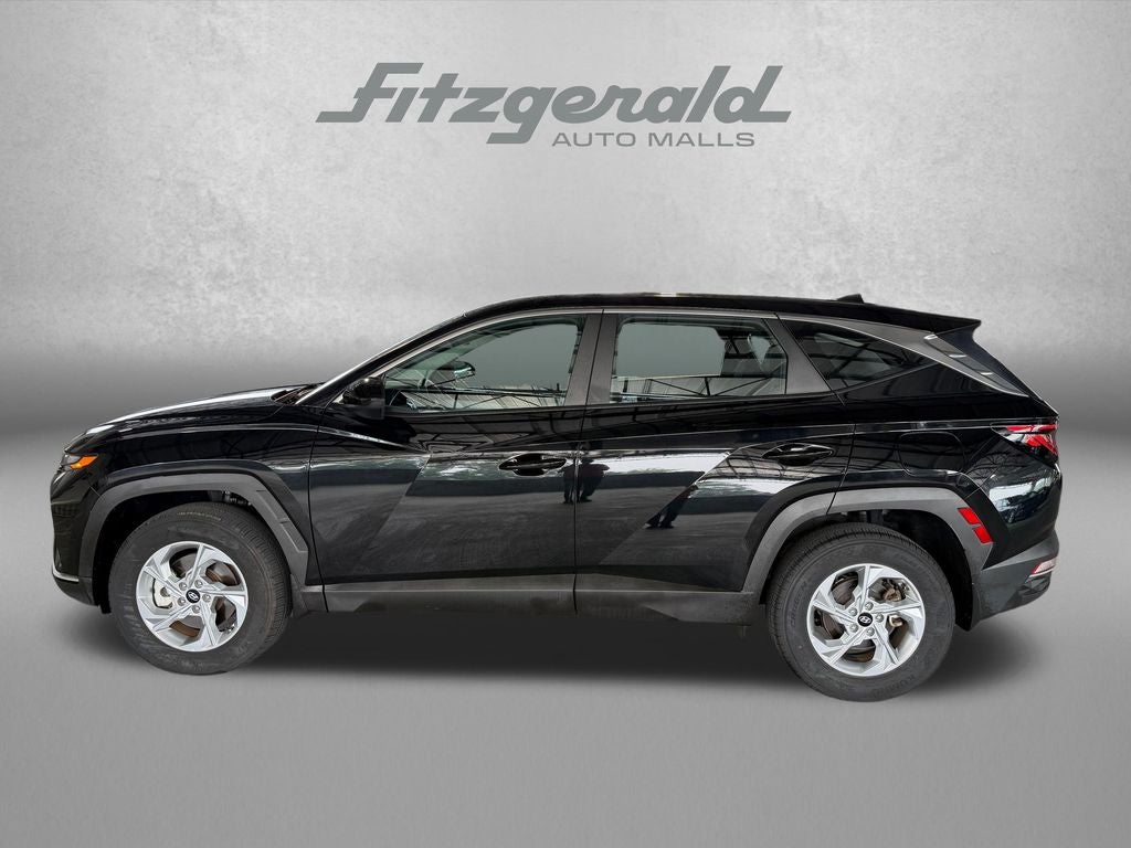2023 Hyundai TUCSON SE