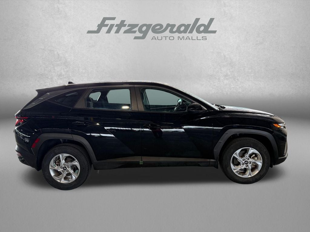 2023 Hyundai TUCSON SE