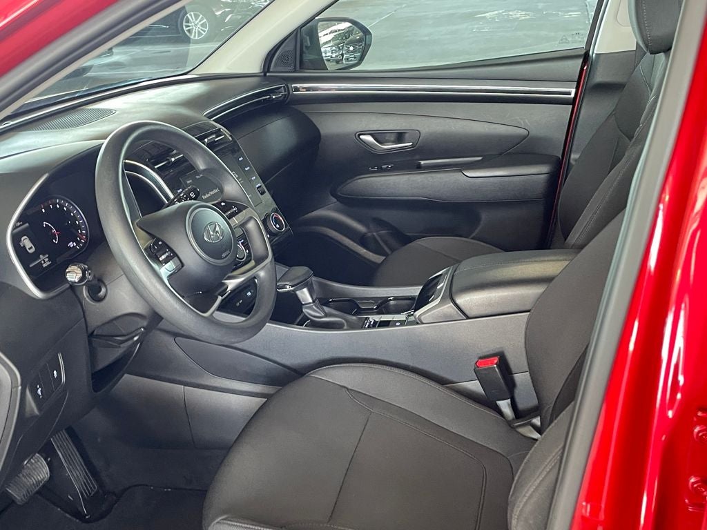 2023 Hyundai TUCSON SE