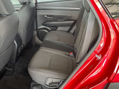 2023 Hyundai TUCSON SE
