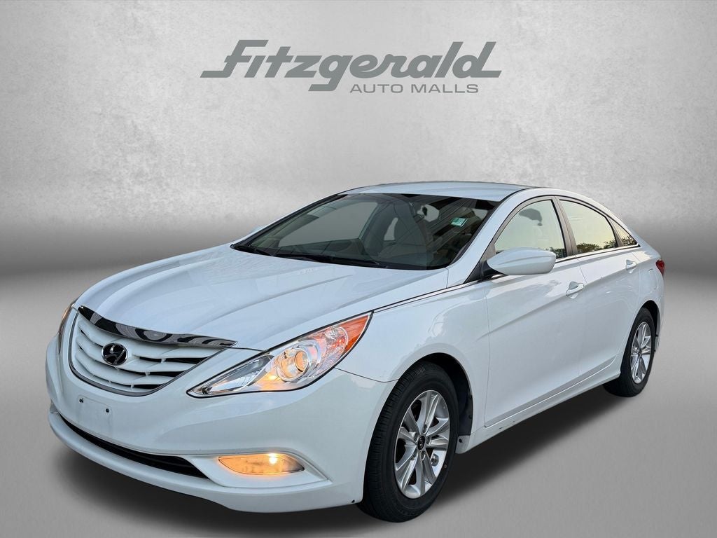 2013 Hyundai SONATA GLS