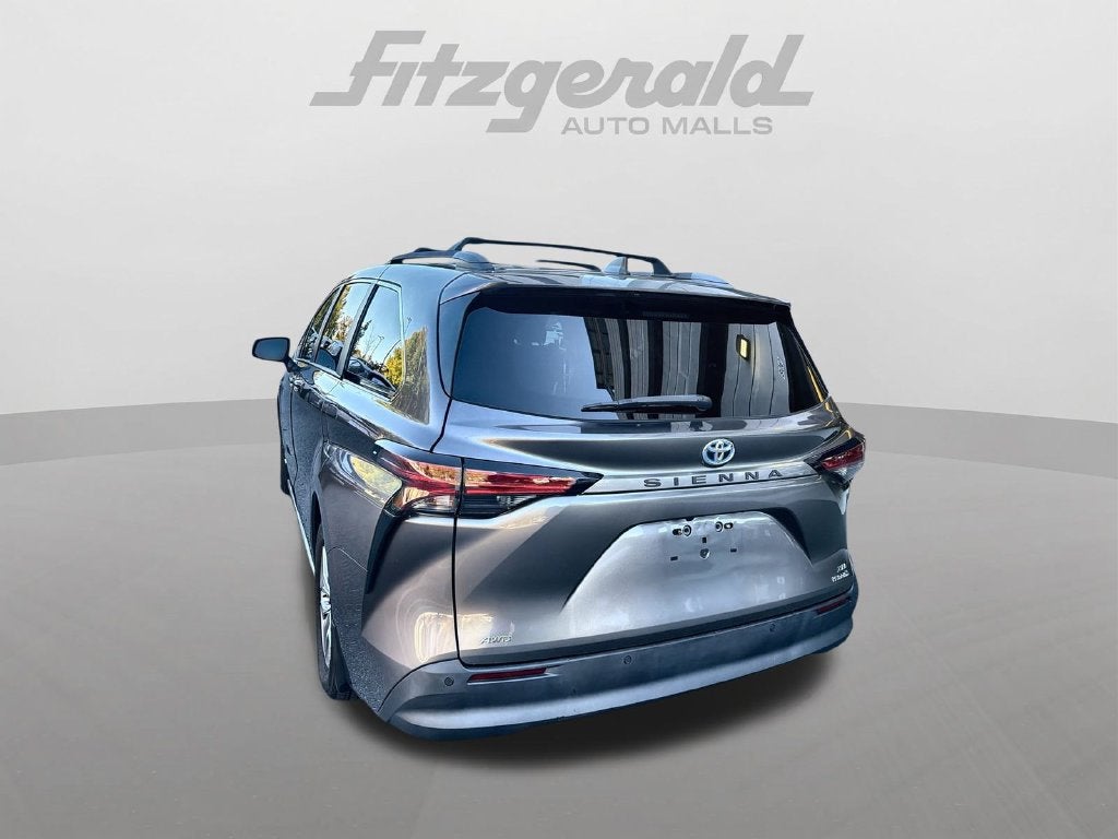 2021 Toyota Sienna XLE 7 Passenger