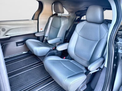 2021 Toyota Sienna XLE 7 Passenger
