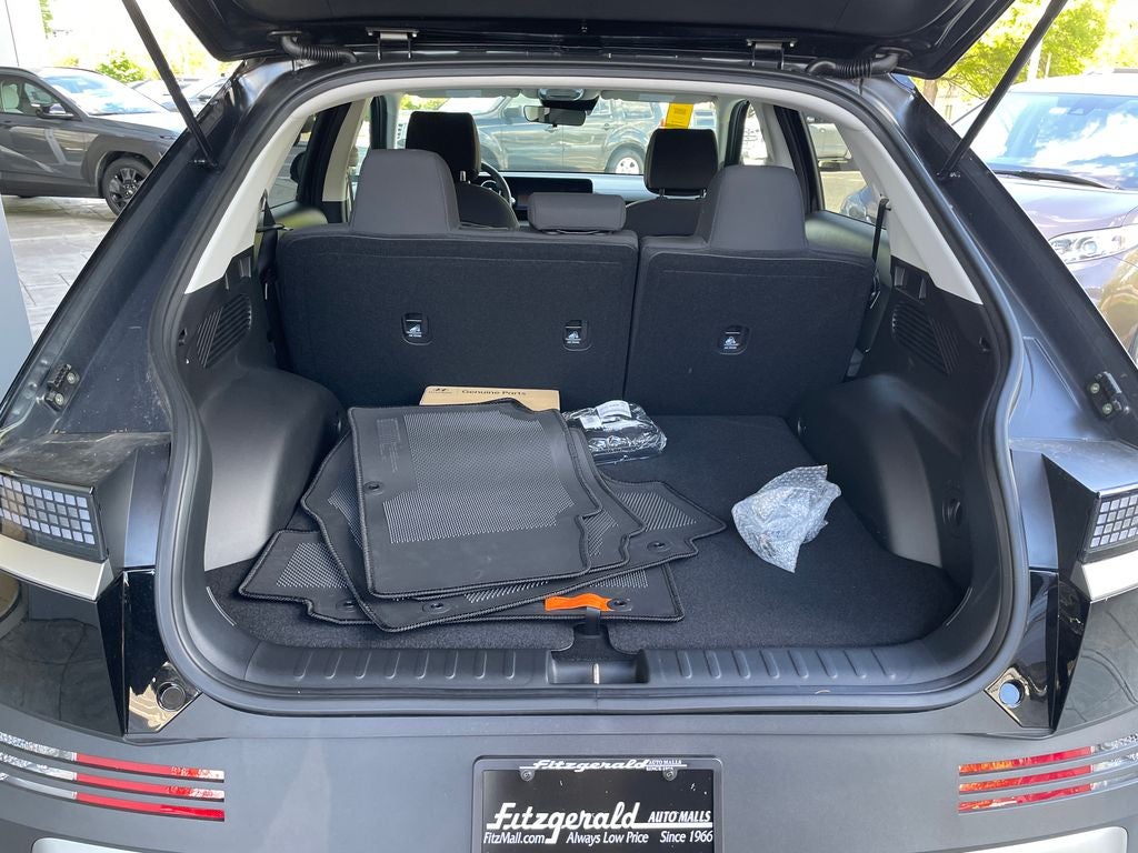 2025 Hyundai IONIQ 5 SE