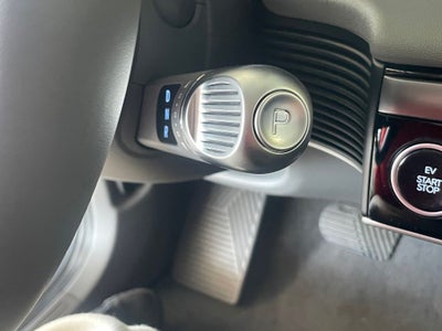 2025 Hyundai IONIQ 5 SE