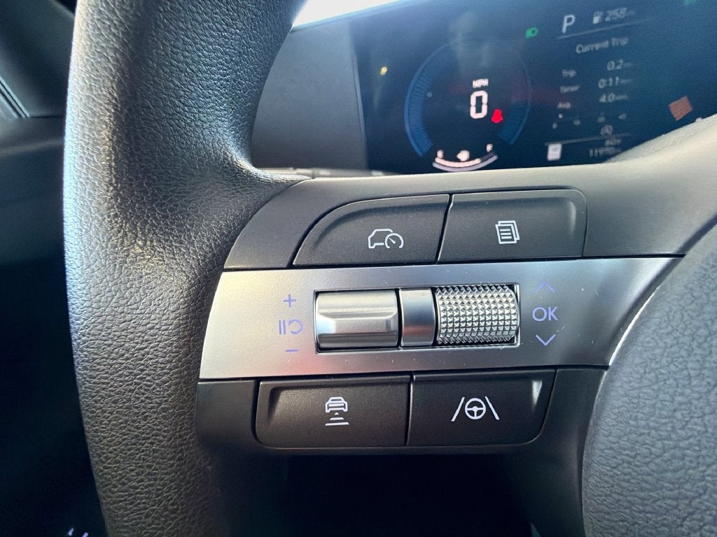 2026 Hyundai KONA SE
