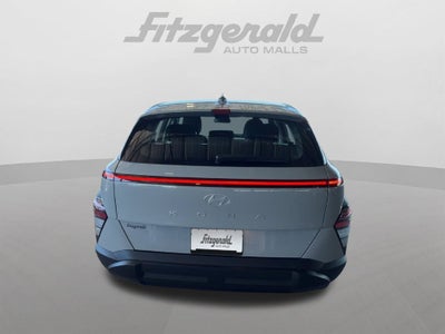 2026 Hyundai KONA SE