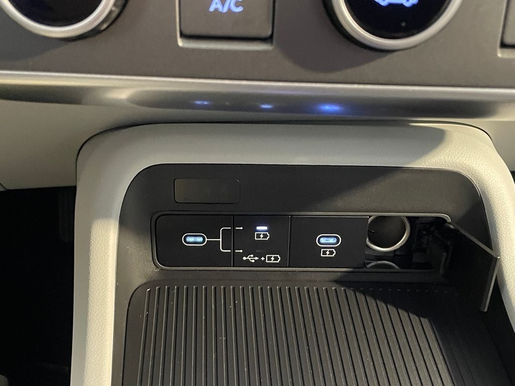 2026 Hyundai KONA SE AWD