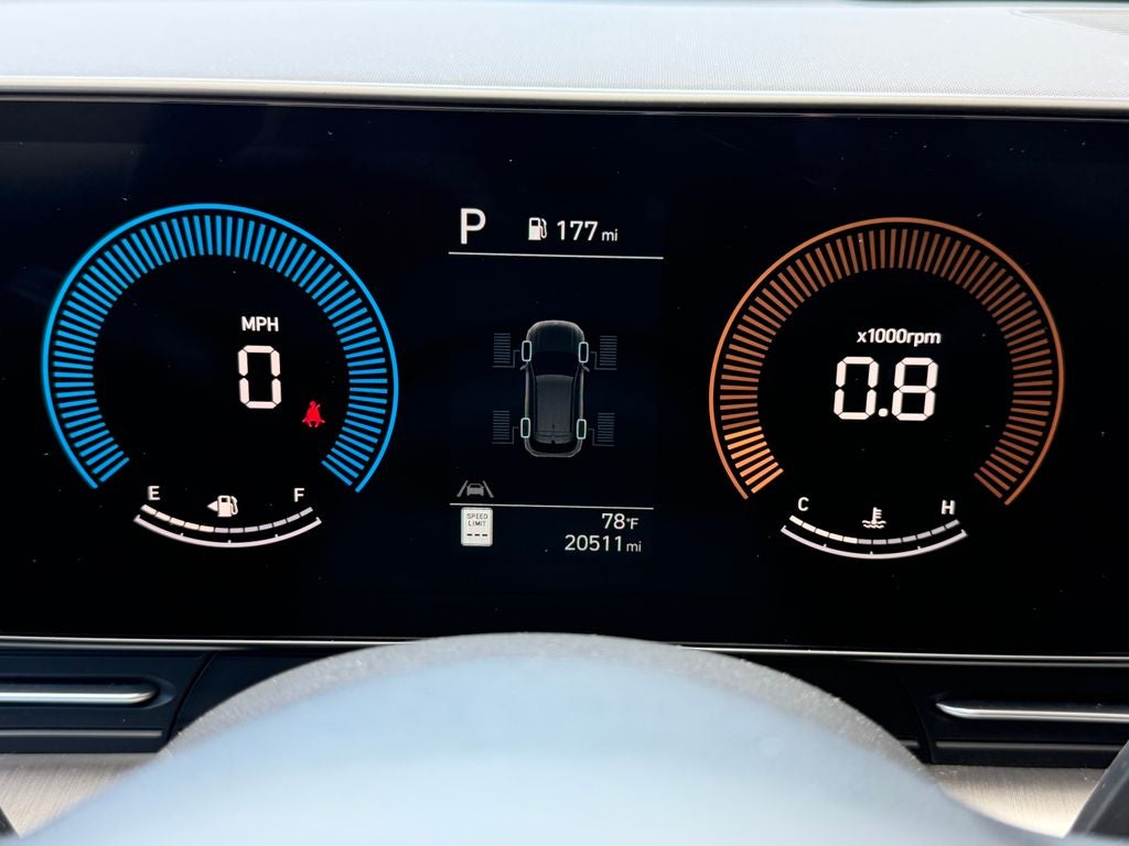 2025 Hyundai KONA SEL