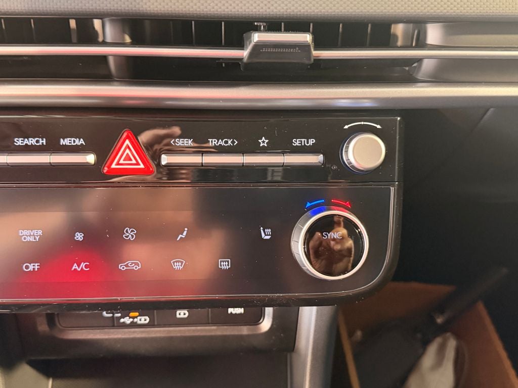 2026 Hyundai TUCSON HYBRID SEL AWD