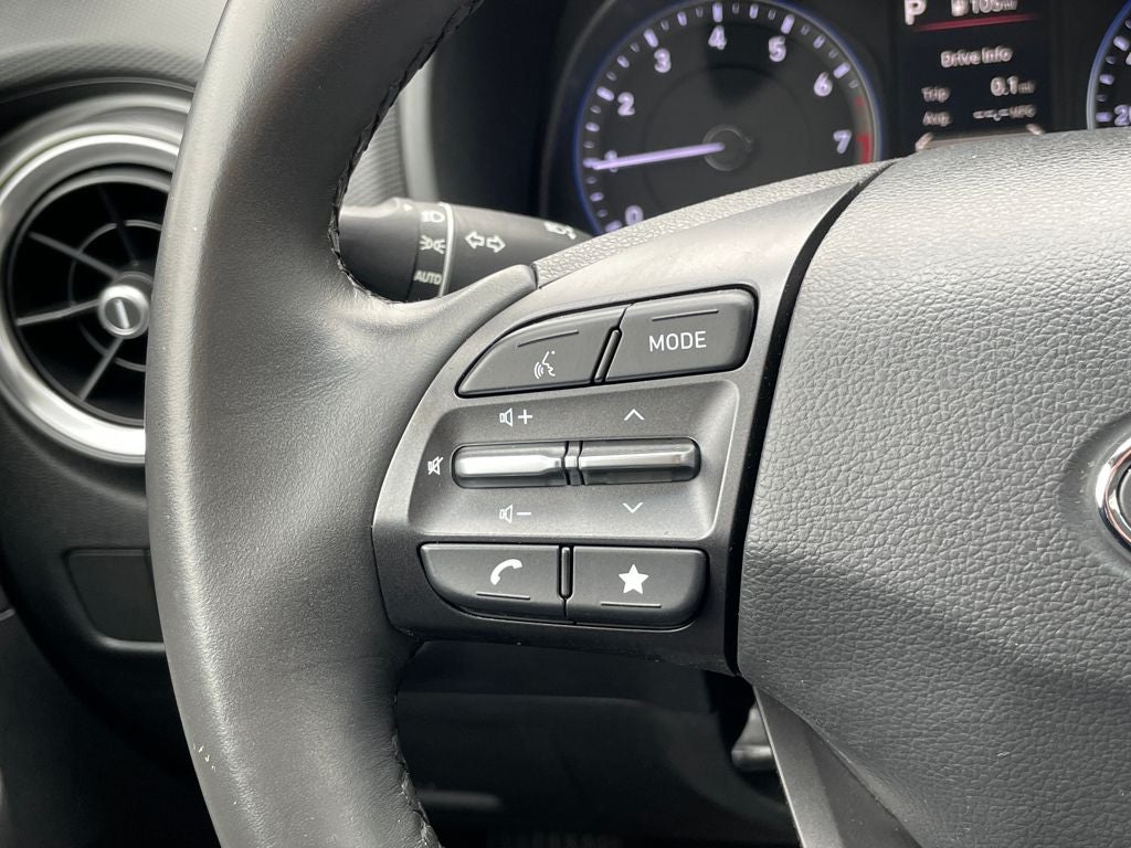 2022 Hyundai KONA SEL