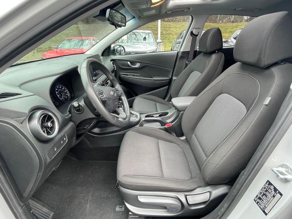 2022 Hyundai KONA SEL