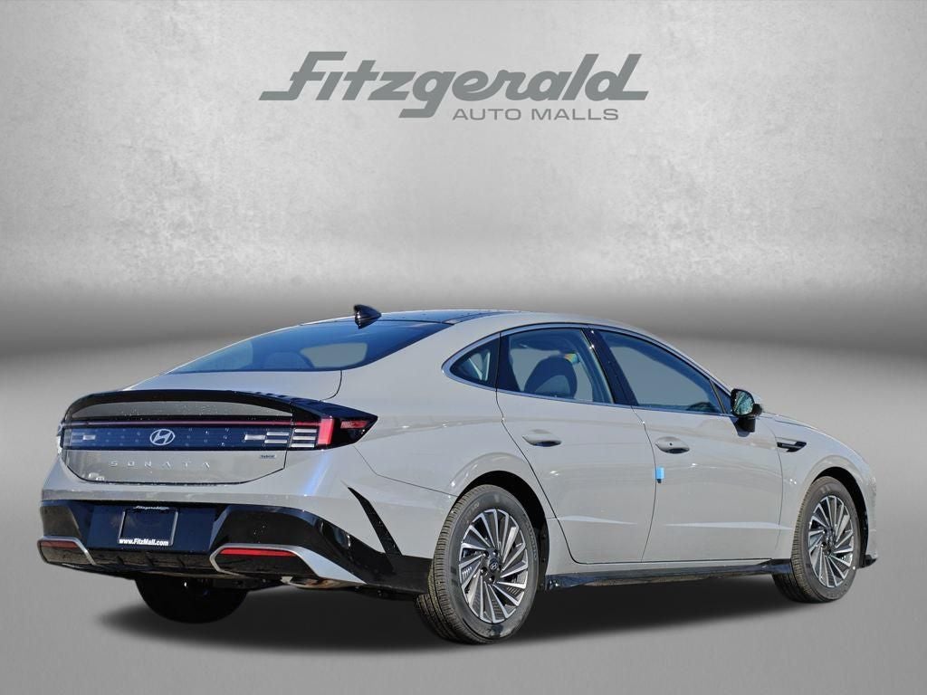 2026 Hyundai SONATA HYBRID SEL