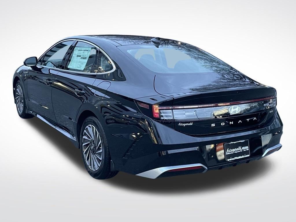 2026 Hyundai SONATA HYBRID SEL