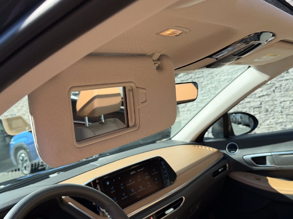 2023 Hyundai SONATA HYBRID Limited