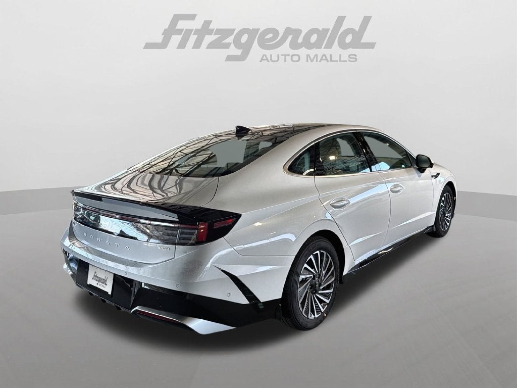 2027 Hyundai SONATA HYBRID Limited
