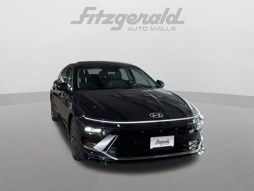 2027 Hyundai SONATA HYBRID Limited