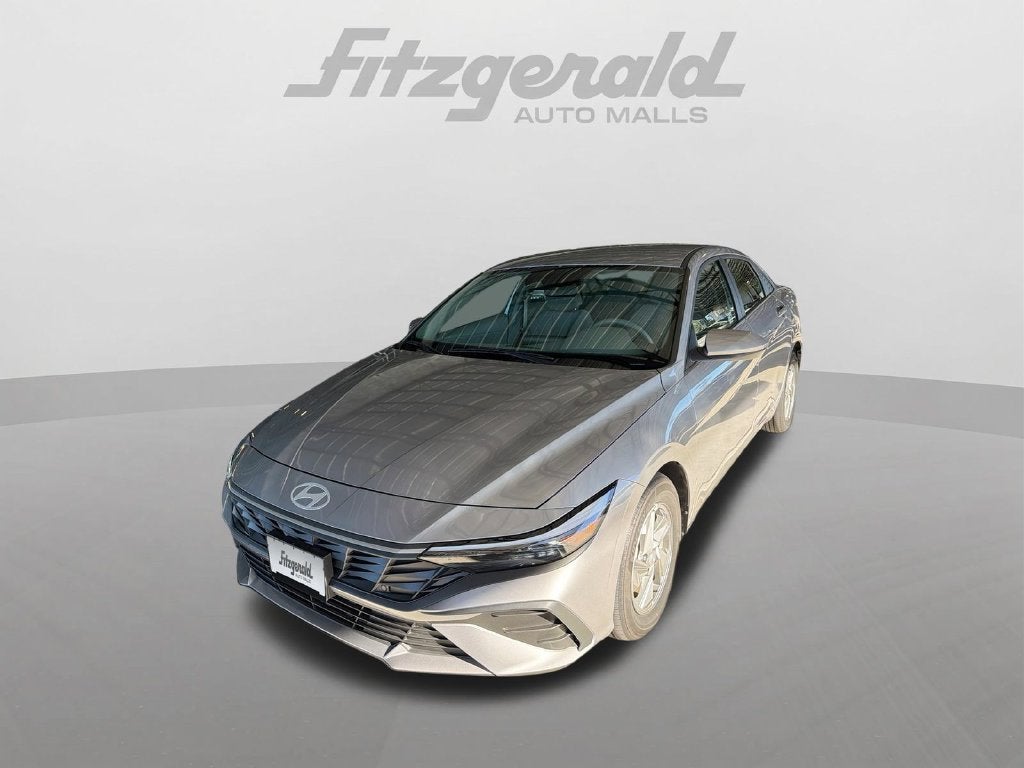 2025 Hyundai ELANTRA SE