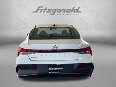 2026 Hyundai ELANTRA SE