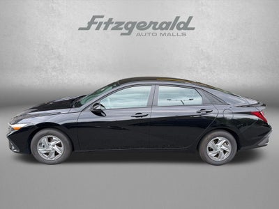 2025 Hyundai ELANTRA SE