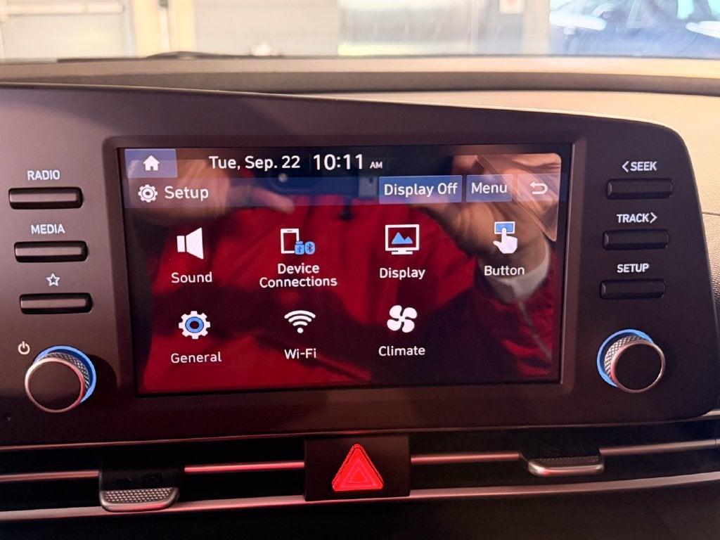 2026 Hyundai ELANTRA SE