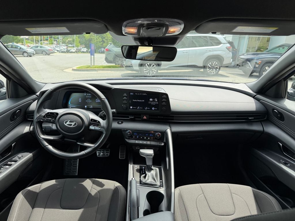 2025 Hyundai ELANTRA SEL Sport