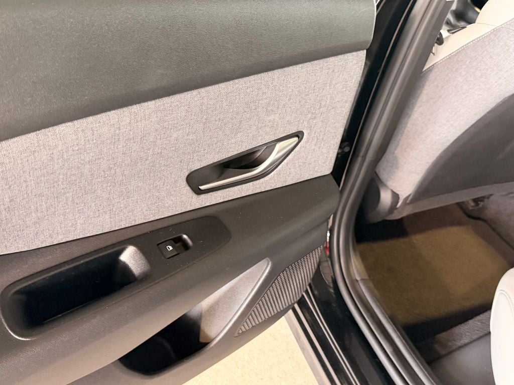 2021 Hyundai ELANTRA Limited