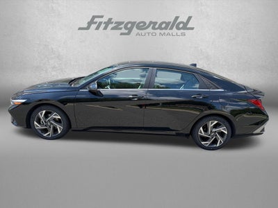 2025 Hyundai ELANTRA Limited