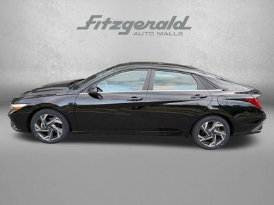 2025 Hyundai ELANTRA Limited