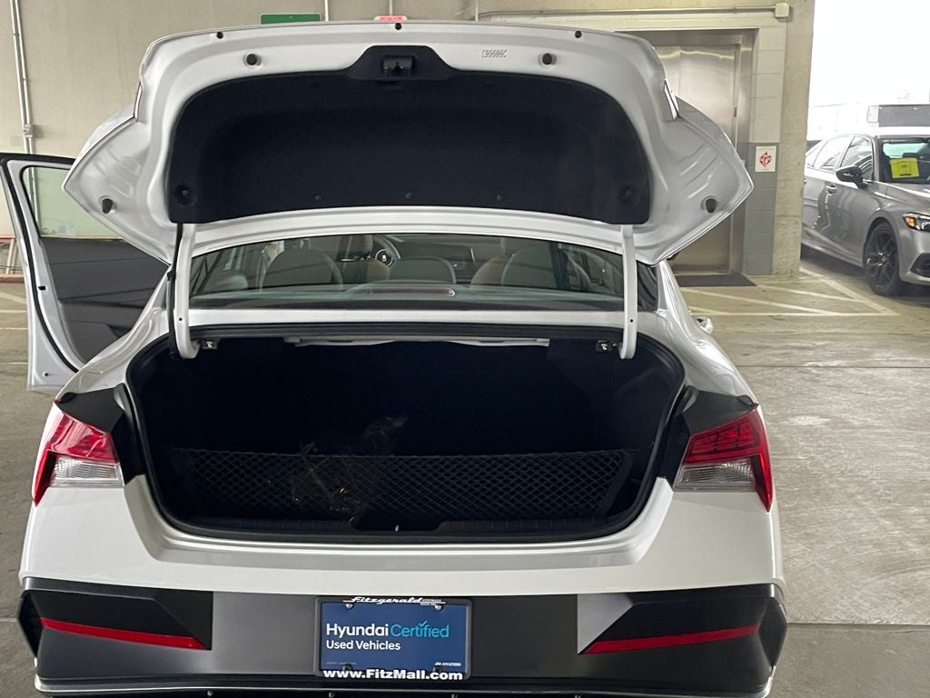 2025 Hyundai ELANTRA SEL Convenience