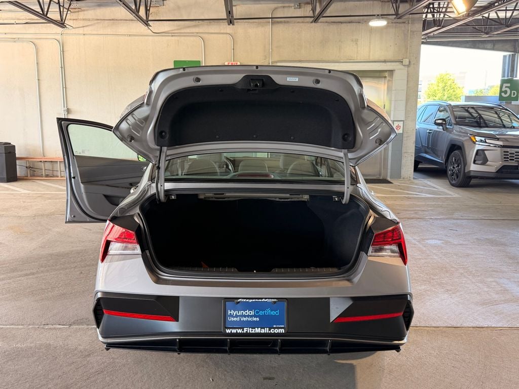 2025 Hyundai ELANTRA SEL Convenience