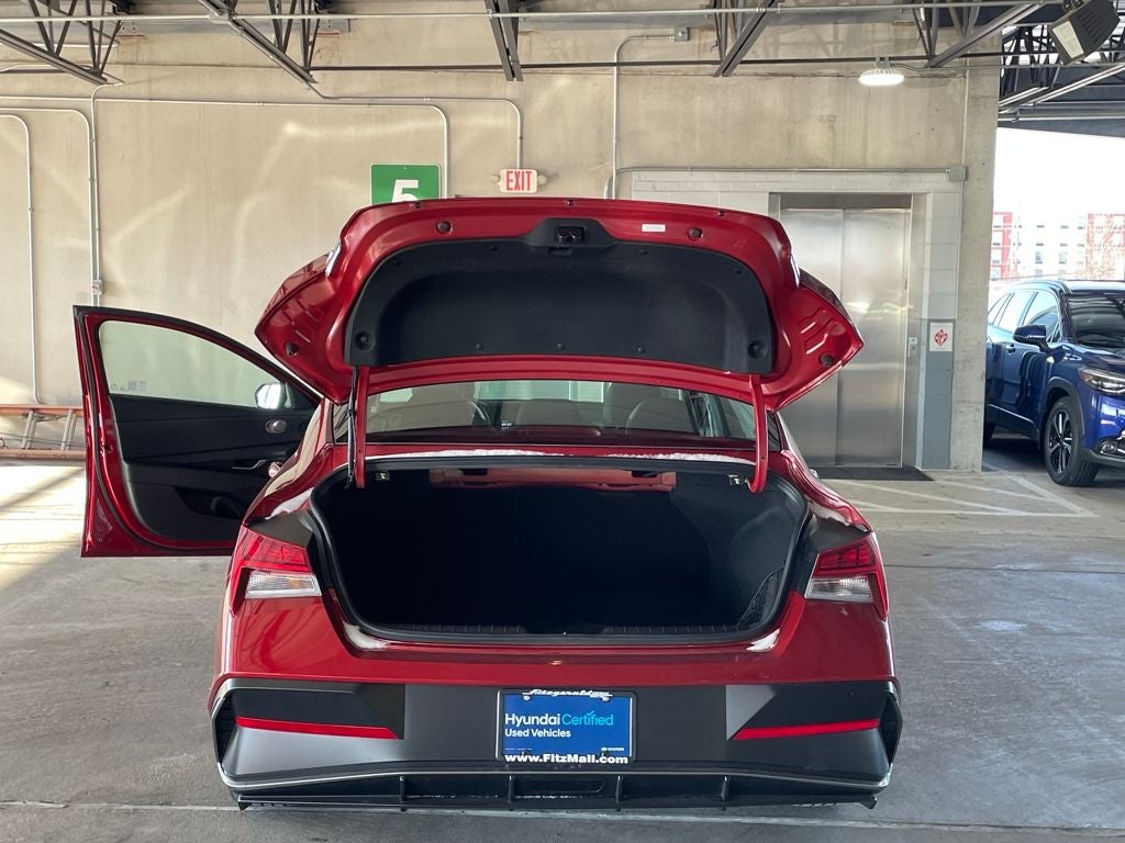 2025 Hyundai ELANTRA SEL Convenience