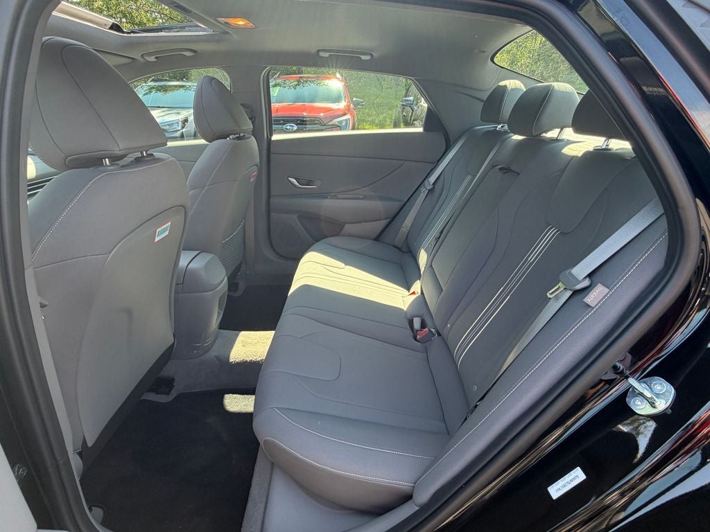 2025 Hyundai ELANTRA SEL Convenience