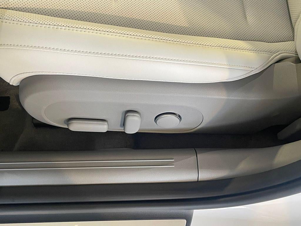 2025 Hyundai IONIQ 6 Limited