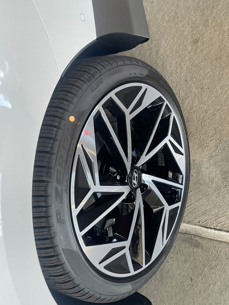 2025 Hyundai IONIQ 6 Limited