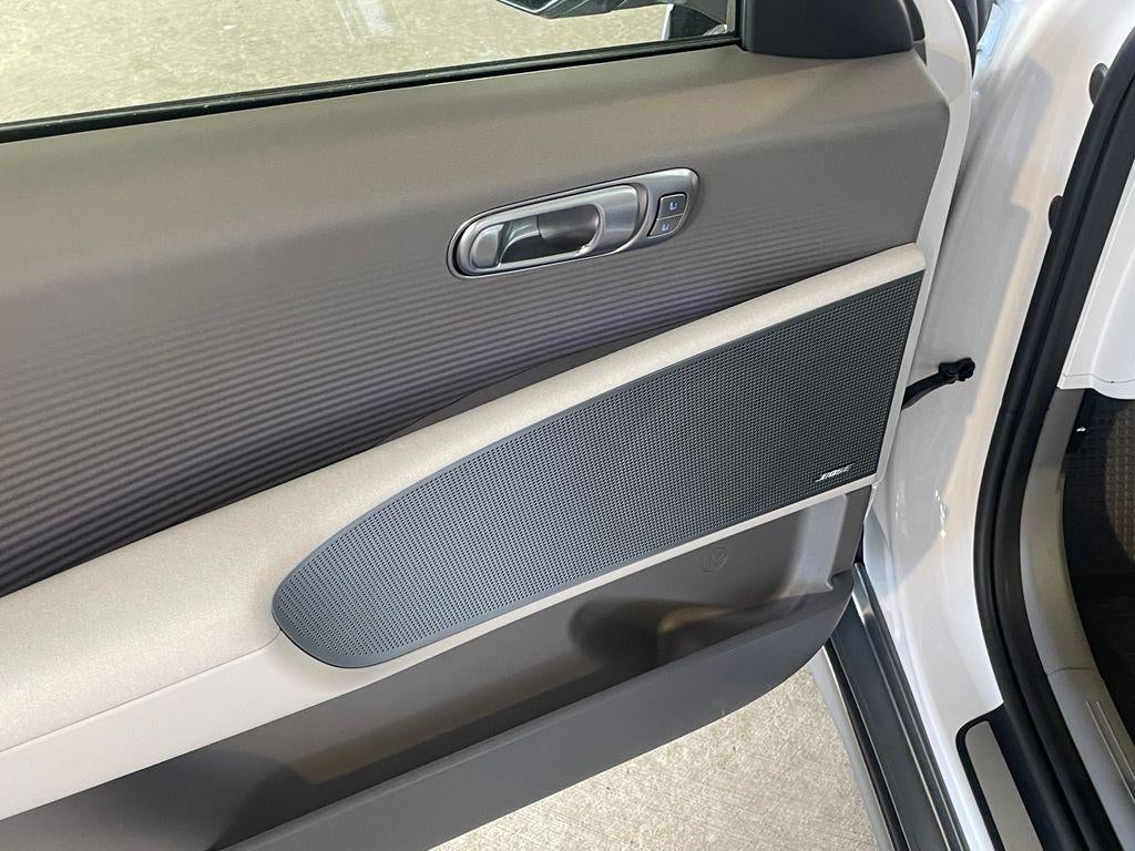 2025 Hyundai IONIQ 6 Limited