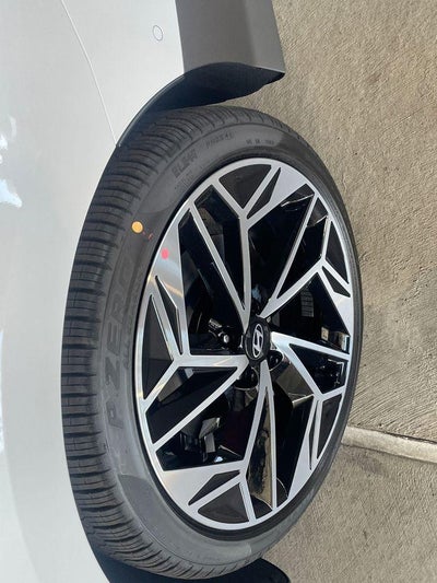 2025 Hyundai IONIQ 6 Limited