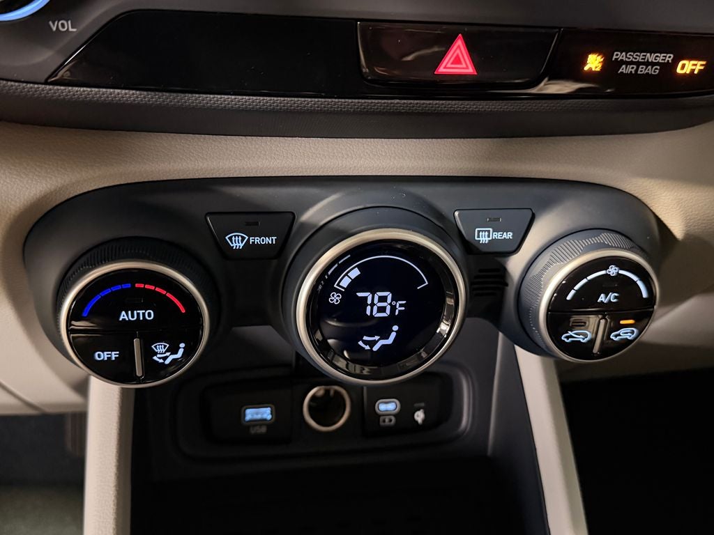 2026 Hyundai VENUE SEL W/Two-Tone Roof