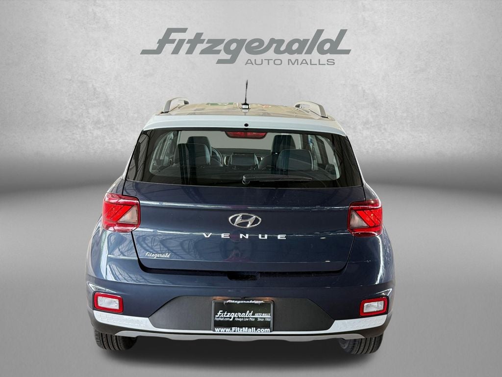 2026 Hyundai VENUE SEL W/Two-Tone Roof