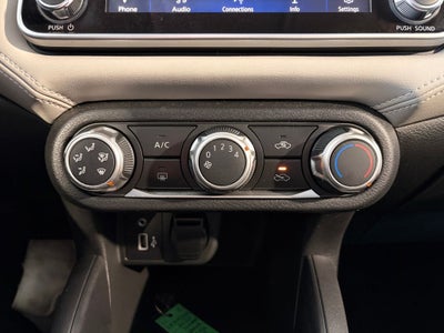 2020 Nissan Versa 1.6 SV