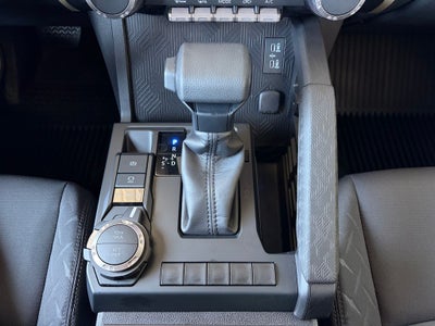 2025 Toyota TACOMA SR5 SR5