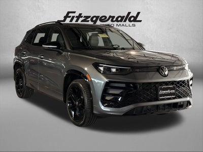 2025 Volkswagen Tiguan 2.0T SE R-Line Black